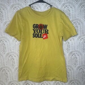 Nike Grow Your Sole Graphic TShirt Yellow Flower‎ Sunflower Logo Women S